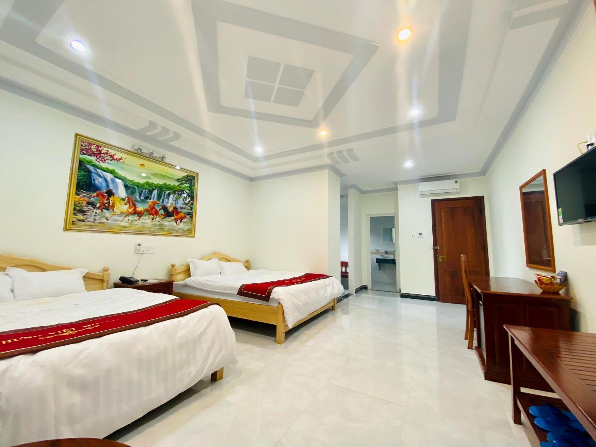 Khach San Hung Viet Hotel Kon Tum Luaran gambar